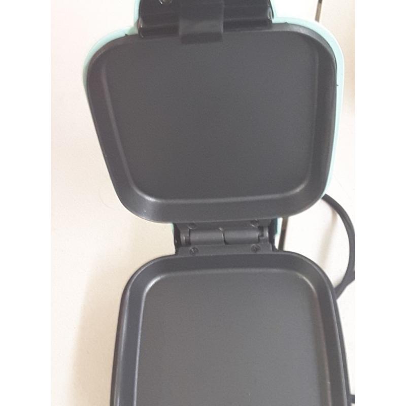 Dash Egg Bite Maker
