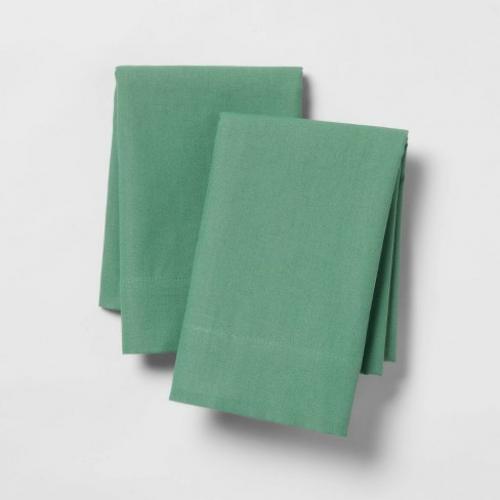 King Easy Care Solid Pillowcase Set Green - Room Essentials