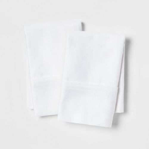 Standard/Queen 400 Thread Count Solid Performance Pillowcase Set White -