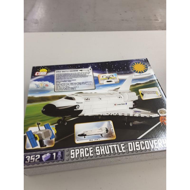 Cobi Smithsonian Space Shuttle Discovery Building Set