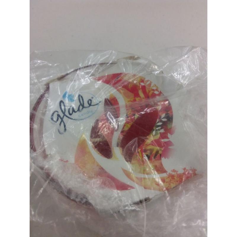 Glade Jar Candle - Honeysuckle Nectar