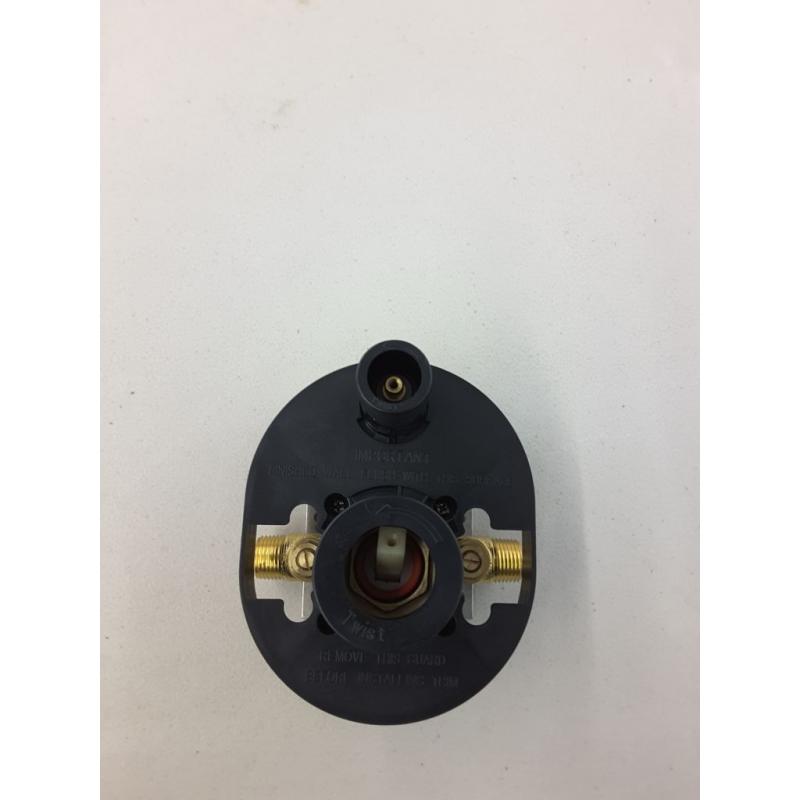 Himark Wall Mounted Balanced Pressure Shower Shower System