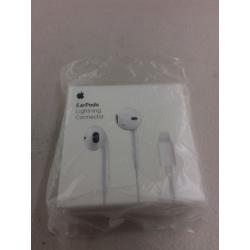 Apple Earpods With Lightning Connector, White