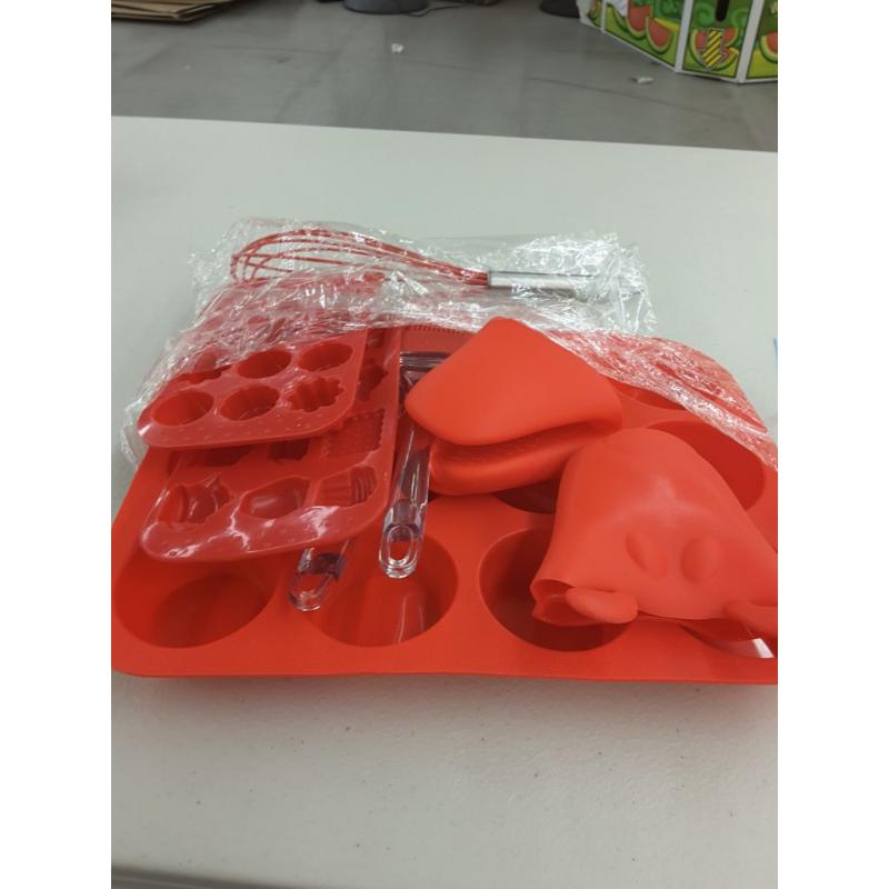 Joiedomi 8-Pieces Silicone Bakeware Set, Red
