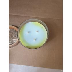 Bath & Body Works Vanilla Snowflake Scented Candle