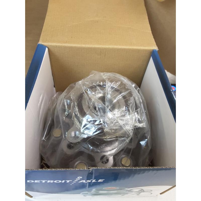 Detroit Axle Wheel Hub Assembly