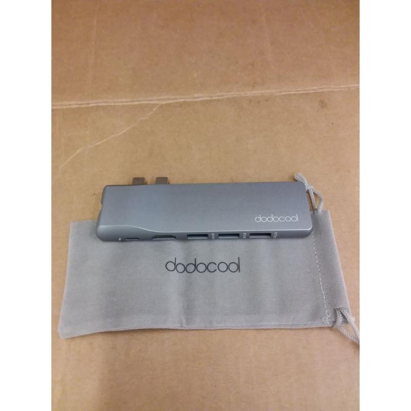 USB C Hub, dodocool MacBook Pro Adapter with 1Gbps Gigabit Ethernet