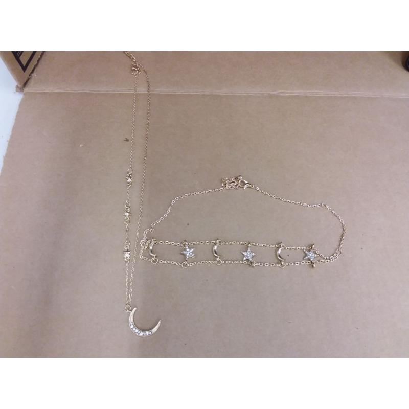 Jovono Star and Moon Necklace