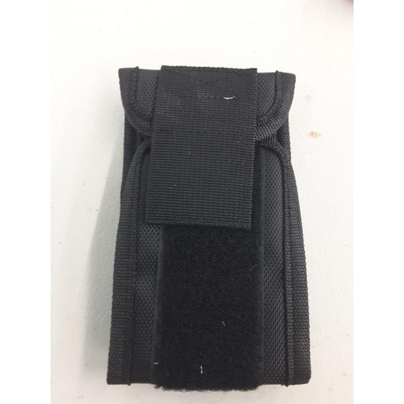 Magnetic Wristband for Holding Screws