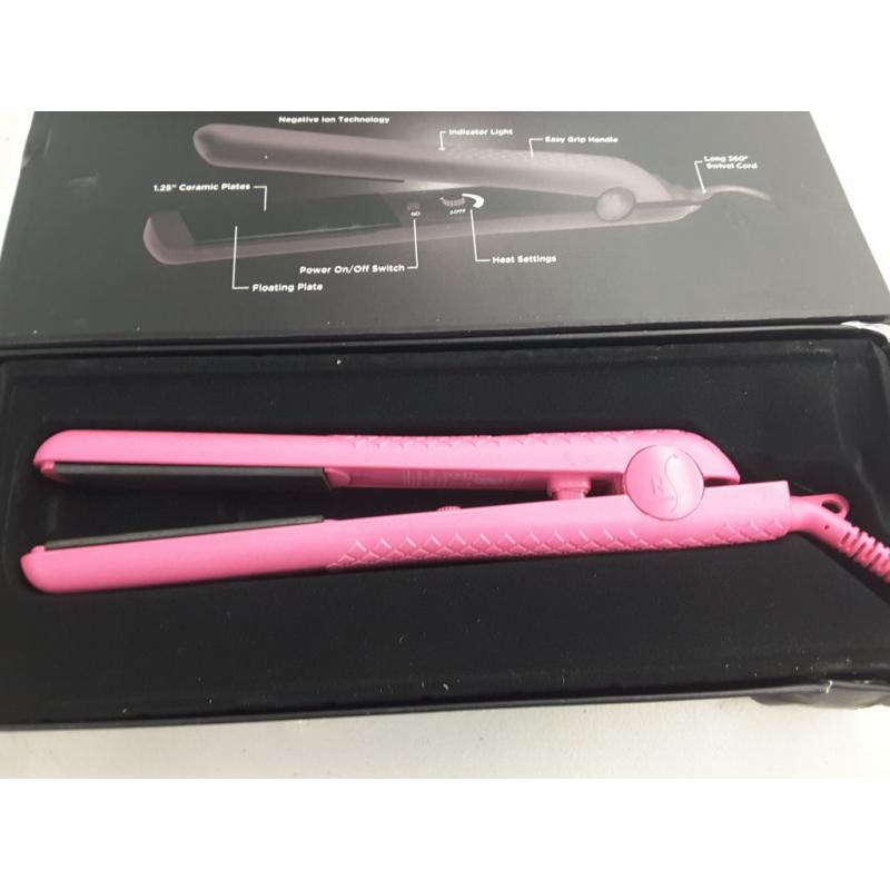 Herstyler 100% Ceramic Straightener