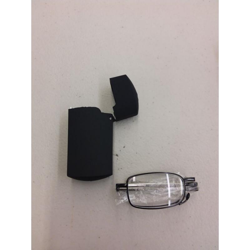 Compact Folding Reading Glasses