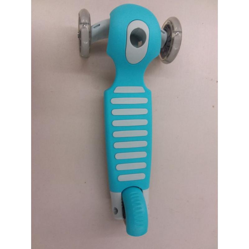 Kick Scooter for Kids 3 Wheel Scooter for Toddlers Girls Boys Lightweight 4 Adjustable Height Lean to Steer with PU Flashing Wheels Scooter for Children from 2 to 6 Years Old (Light Blue)