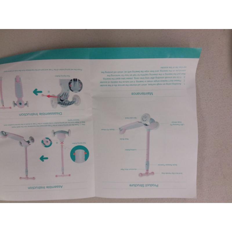 Kick Scooter for Kids 3 Wheel Scooter for Toddlers Girls Boys Lightweight 4 Adjustable Height Lean to Steer with PU Flashing Wheels Scooter for Children from 2 to 6 Years Old (Light Blue)