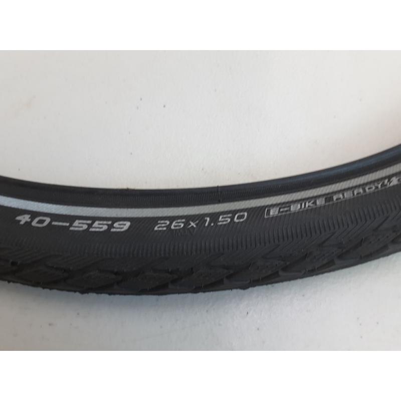 Schwalbe - Marathon Ebike and Touring Wire Clincher Bike Tire | 26 x 1.5 | Performance Line | Black/Reflective