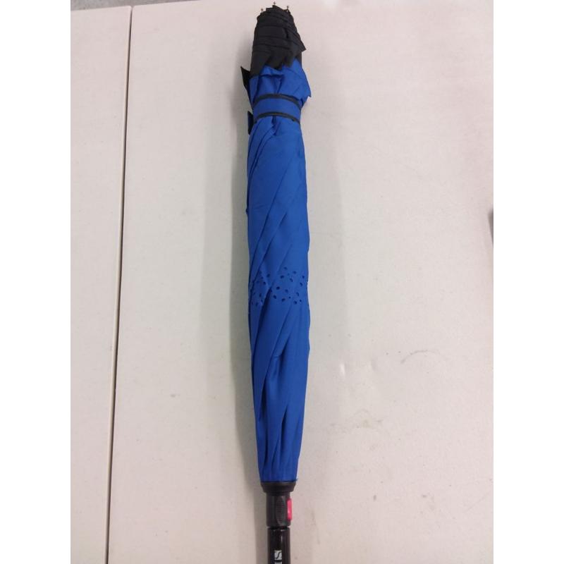 Inverted Umbrella with C-Shaped Handle