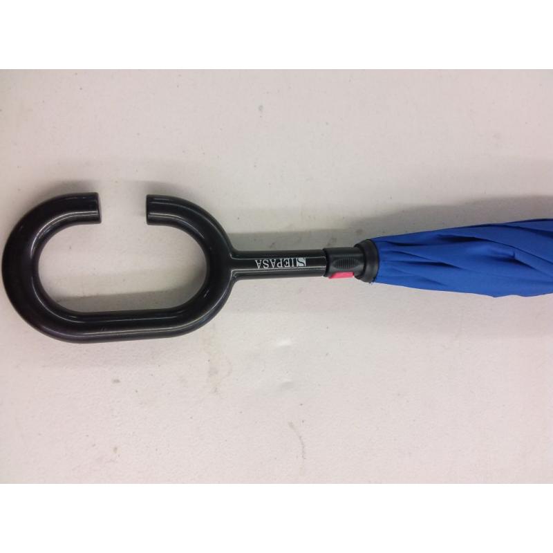 Inverted Umbrella with C-Shaped Handle