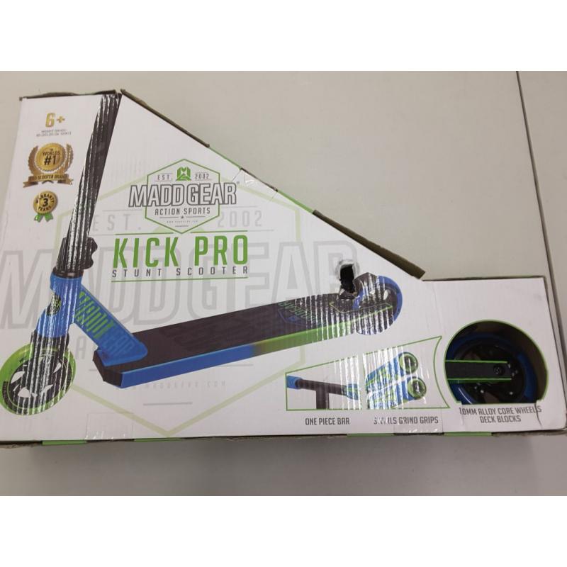 Madd Gear MGP Action Sports Kick Pro Scooter, Blue/Green