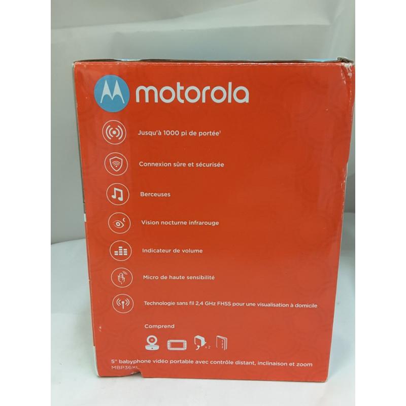 Motorola Baby Bundle: 5 Portable Video Baby Monitor and Smart Ear Thermometer