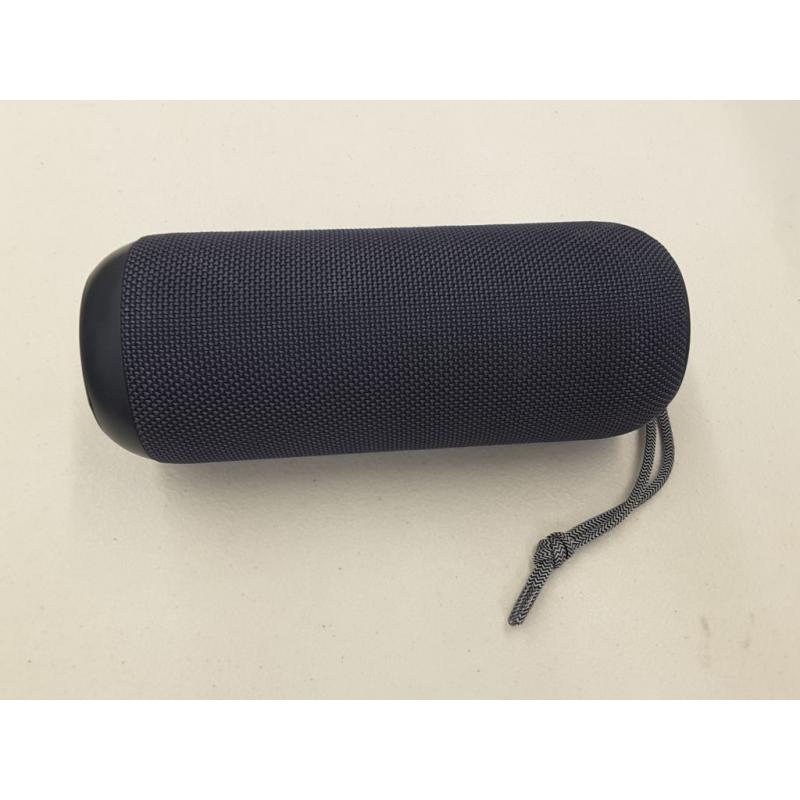 Groove on speaker, waterproof up to 3 feet, led lighting, 10 hours of play time, Bluetooth