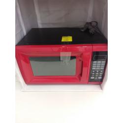 Mainstays 700W Output Microwave Oven, Red