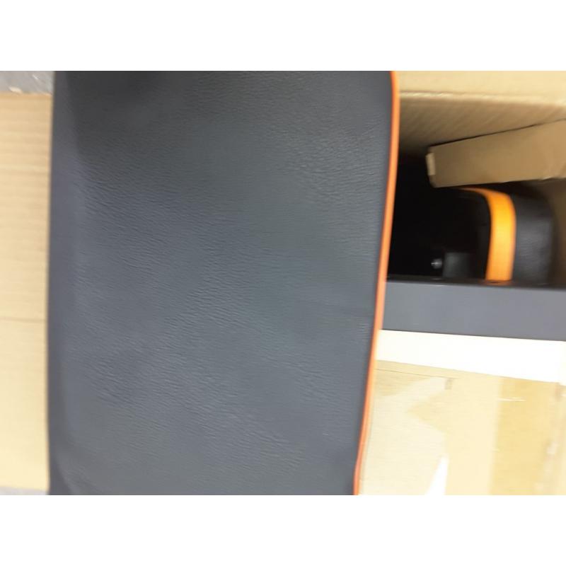 Dumbell bench 189, comes with set up and instructions. Orange and black