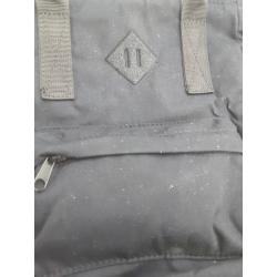 Vaschy small black backpack