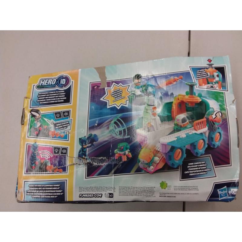 Hasbro PjMasks Romeo Bot Builder Hero ID Playset