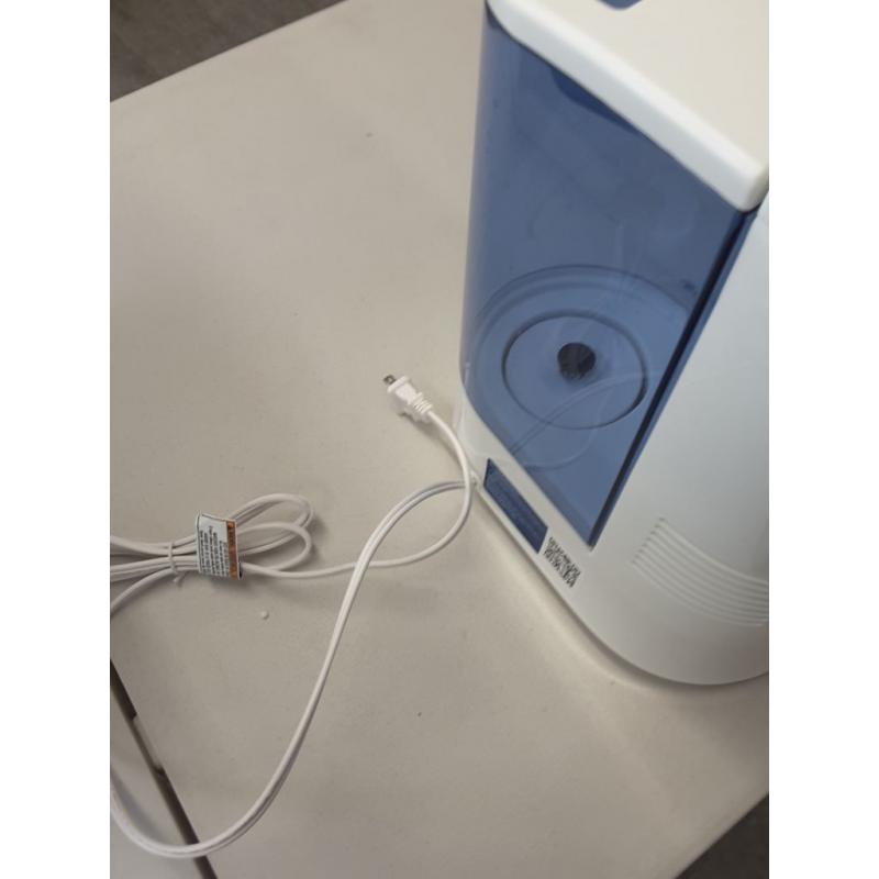 Vicks Warm Moisture Humidifier, V750D1