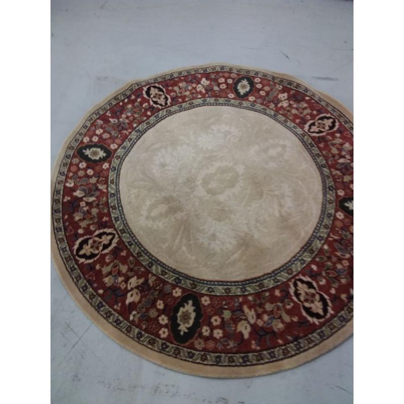 Karastan 63in Round Rug