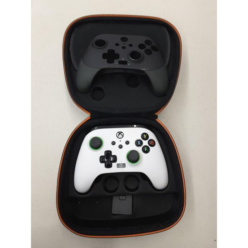 PowerA FUSION Pro 2 Wired Controller for Xbox Series X|S - Black/White