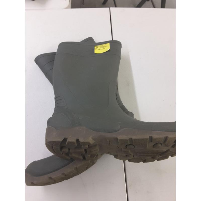 Women's Rainboots, Size 12