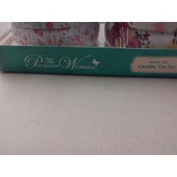 The Pioneer Woman 3-Piece Baked Goods Collection Tin Candles Set, Cranberry Chutney, French Toast, and Gingerbread & Spice, 4.95 oz