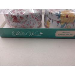 The Pioneer Woman 3-Piece Baked Goods Collection Tin Candles Set, Cranberry Chutney, French Toast, and Gingerbread & Spice, 4.95 oz