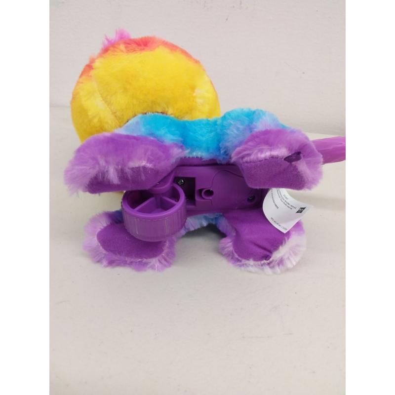 Walkalots Big Wags Electronic Pet Unicorn Cat (Multi-color)