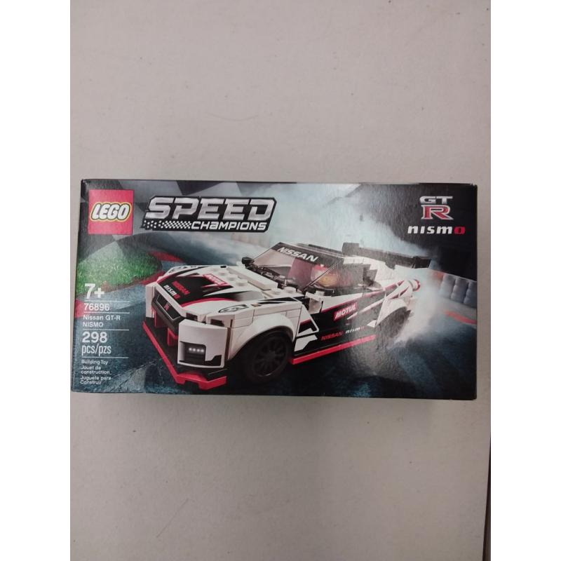 LEGO Speed Champions Nissan GT-R NISMO 76896 Toy Cars Building Kit (298 Pieces)