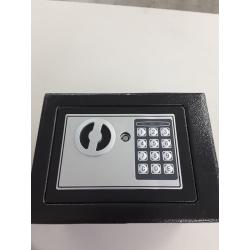 Dorlfin digital small safe