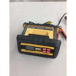 Everstart Maxx Automatic Battery Charger & Maintainer With 40 A Engine Start