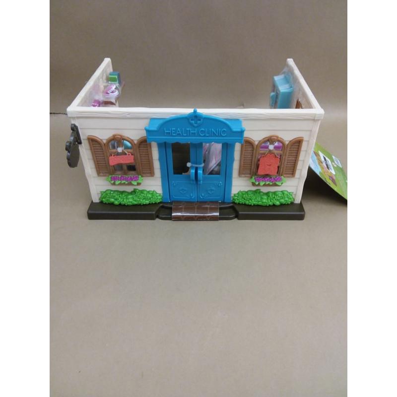 Doctor Playset with Accessories 35pc - Walk-In Health Clinic