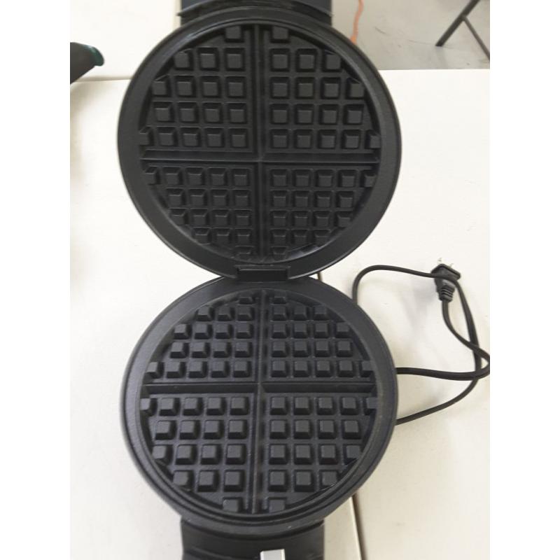 Cuisinart WMR-CA Round Classic Waffle Maker