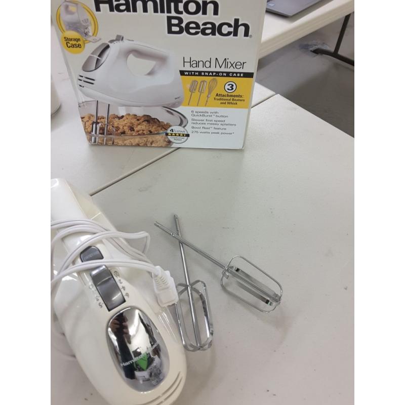 Hamilton Beach Hand Mixer With Snap On Case