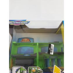 Micro Machines Transforming Playset - Micro Gas N Dash Combo