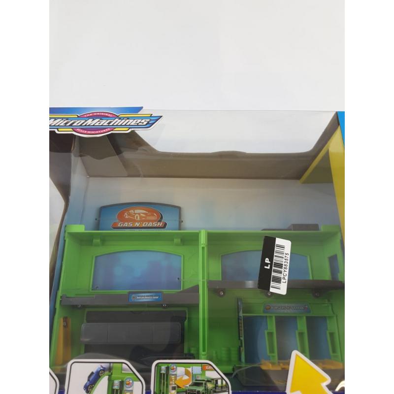 Micro Machines Transforming Playset - Micro Gas N Dash Combo