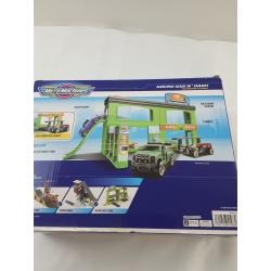 Micro Machines Transforming Playset - Micro Gas N Dash Combo