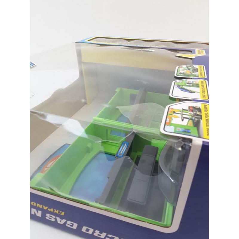 Micro Machines Transforming Playset - Micro Gas N Dash Combo