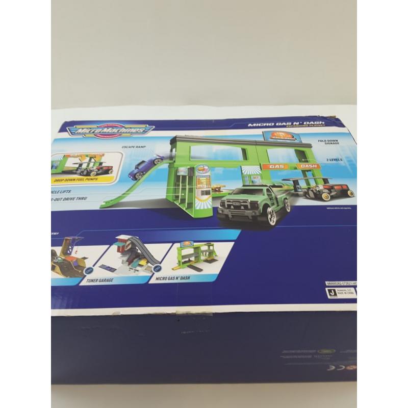 Micro Machines Transforming Playset - Micro Gas N Dash Combo