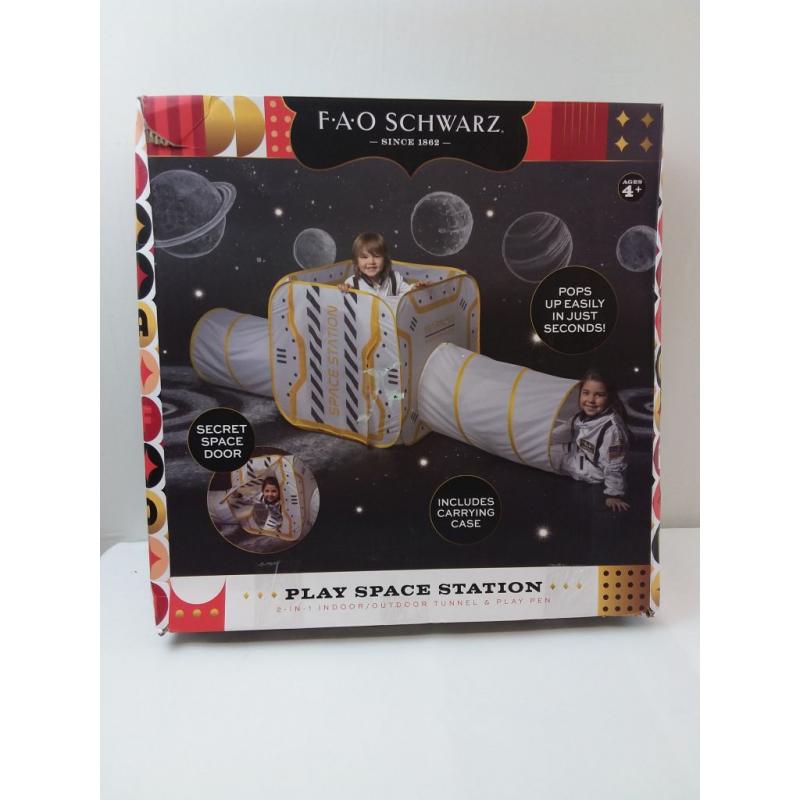 Play Space Station