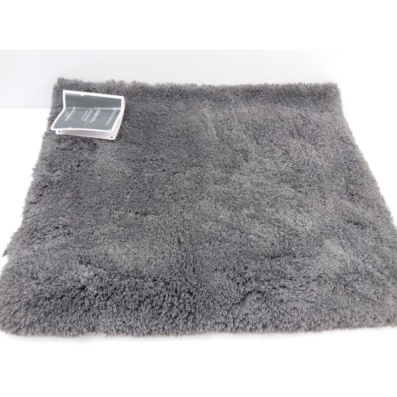 21x34 Bath Rug Dark Gray - Threshold Signature