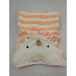 Pillowfort Unicorn Hooded Towel