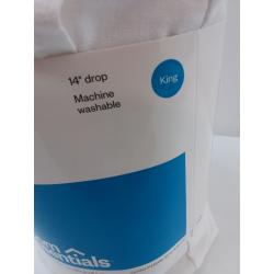 King Bedskirt White - Room Essentials