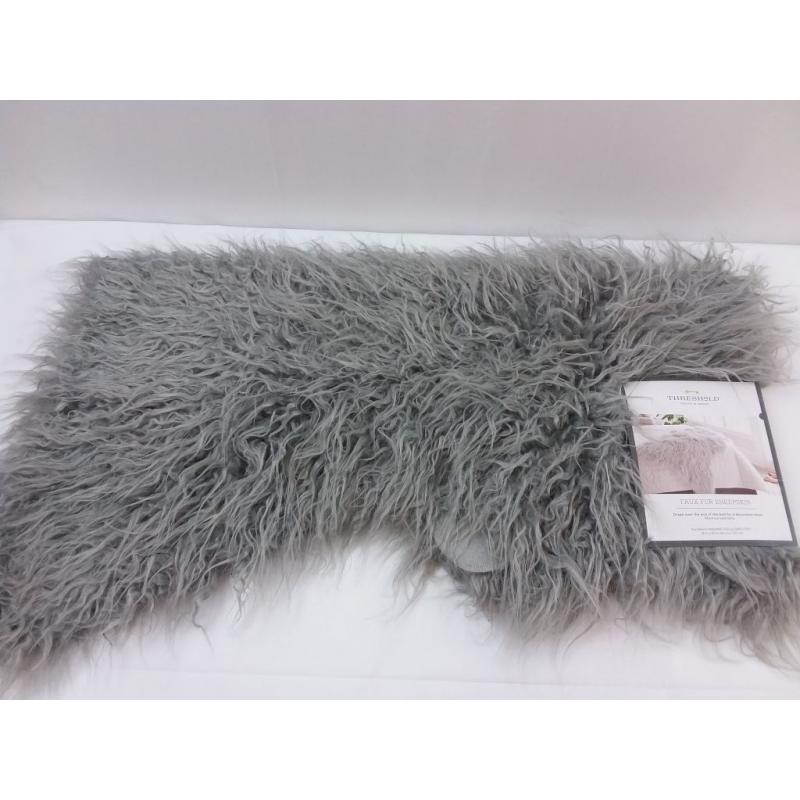 Faux Fur Sheepskin Throw Blanket Gray - Threshold